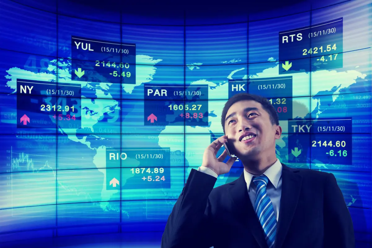 الأسهم اليابانية ترتفع وسط تراجع الين وصعود شركات السيارات