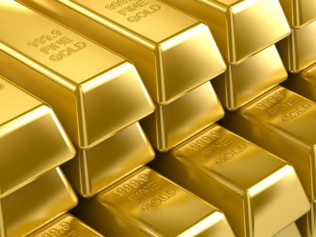 الذهب يرتفع مع تراجع الدولار وترقب بيانات التضخم الأميركية