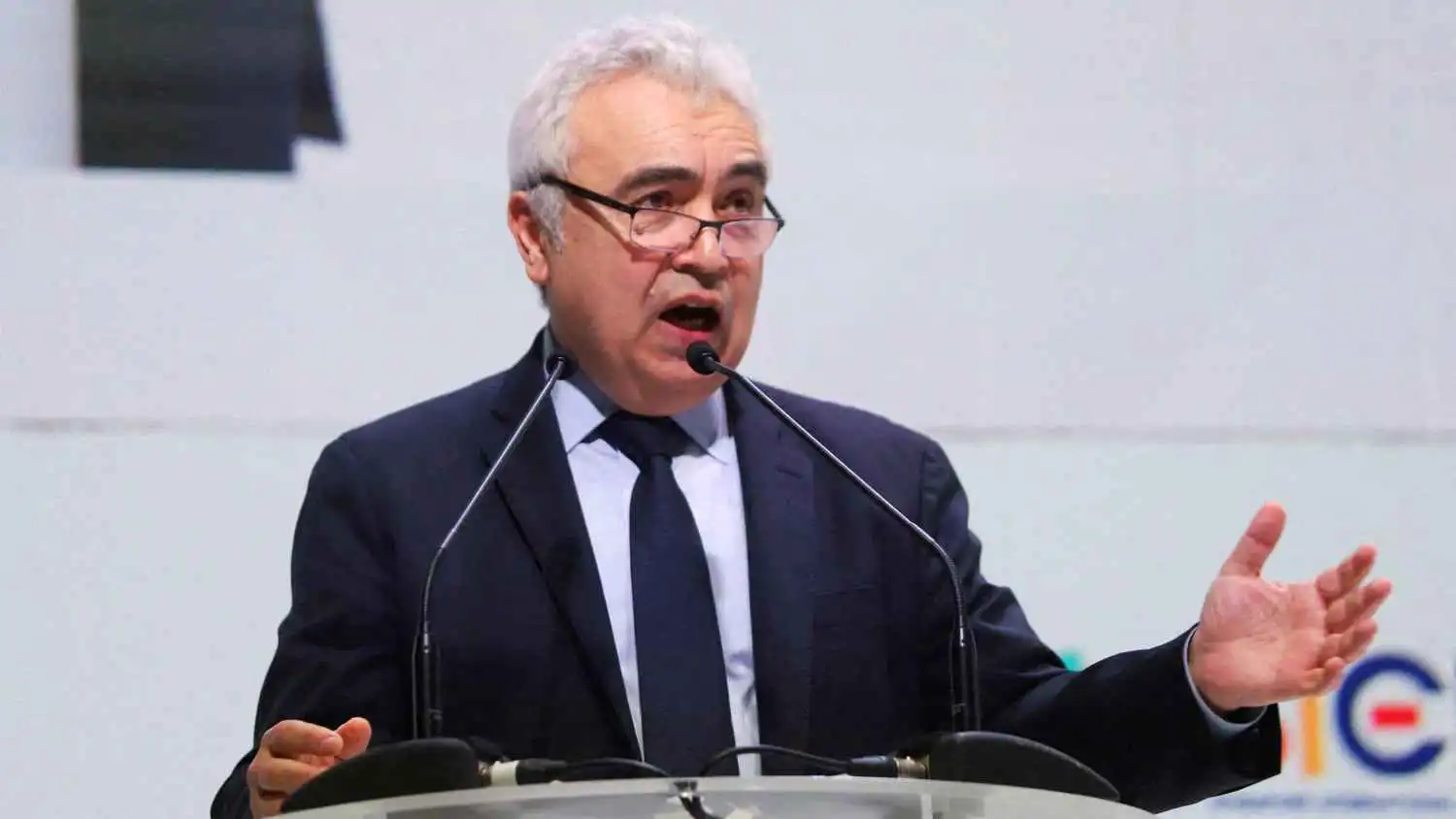 «بيرول» يؤكد ضرورة إعادة فتح مضيق هرمز دون شروط لإنهاء أزمة الطاقة