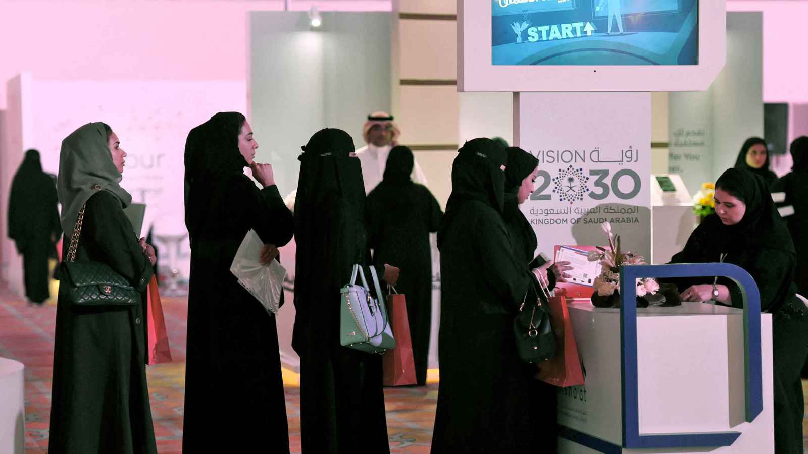ارتفاع معدل البطالة بين السعوديين إلى 6.5% في الربع الثاني 