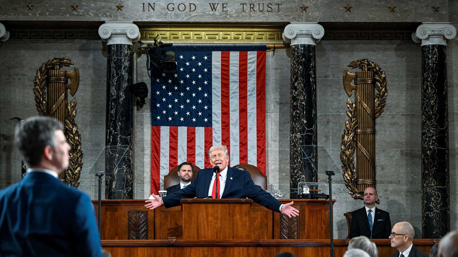 استطلاع: أغلبية الأميركيين تشكك في تصريحات ترامب عن ازدهار الاقتصاد 