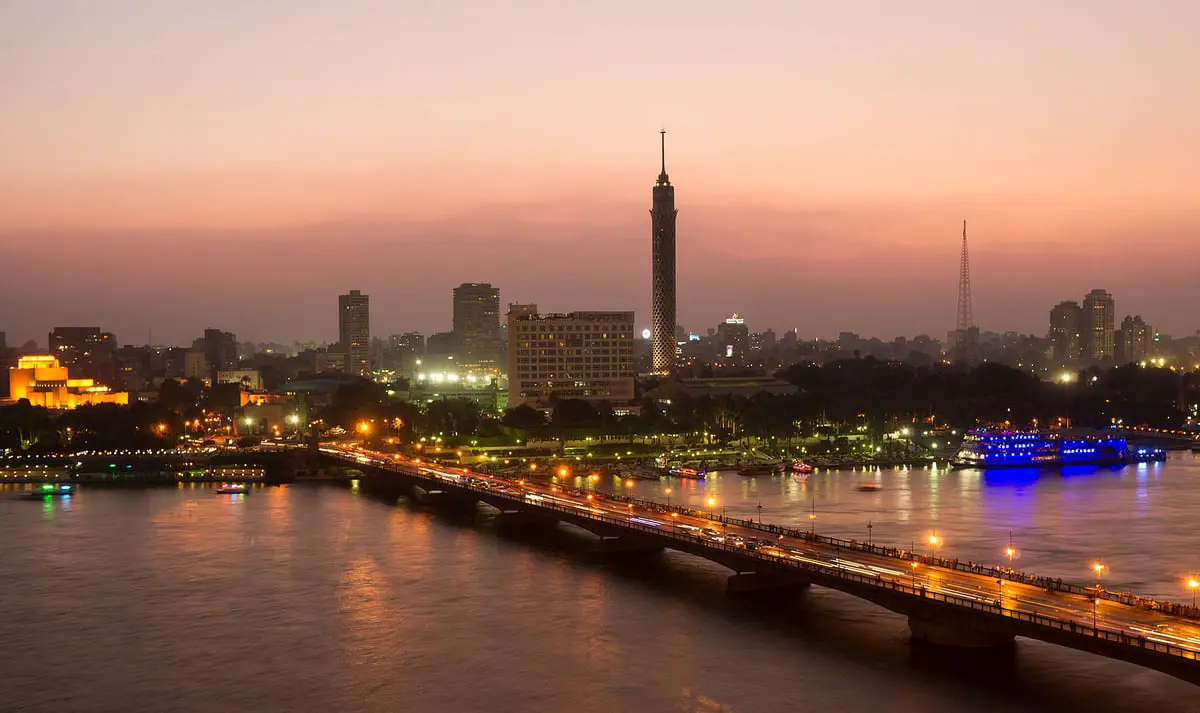 بنوك في مصر ترفع العائد على الأوعية الإدخارية