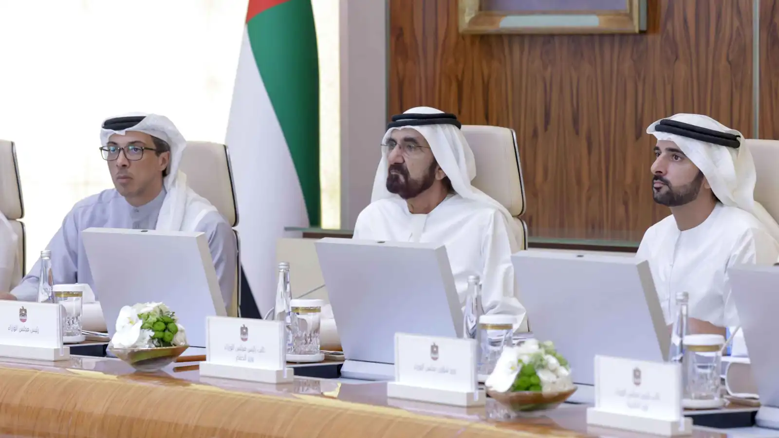 حكومة الإمارات تعتمد سياسة التجمعات الاقتصادية.. لماذا؟