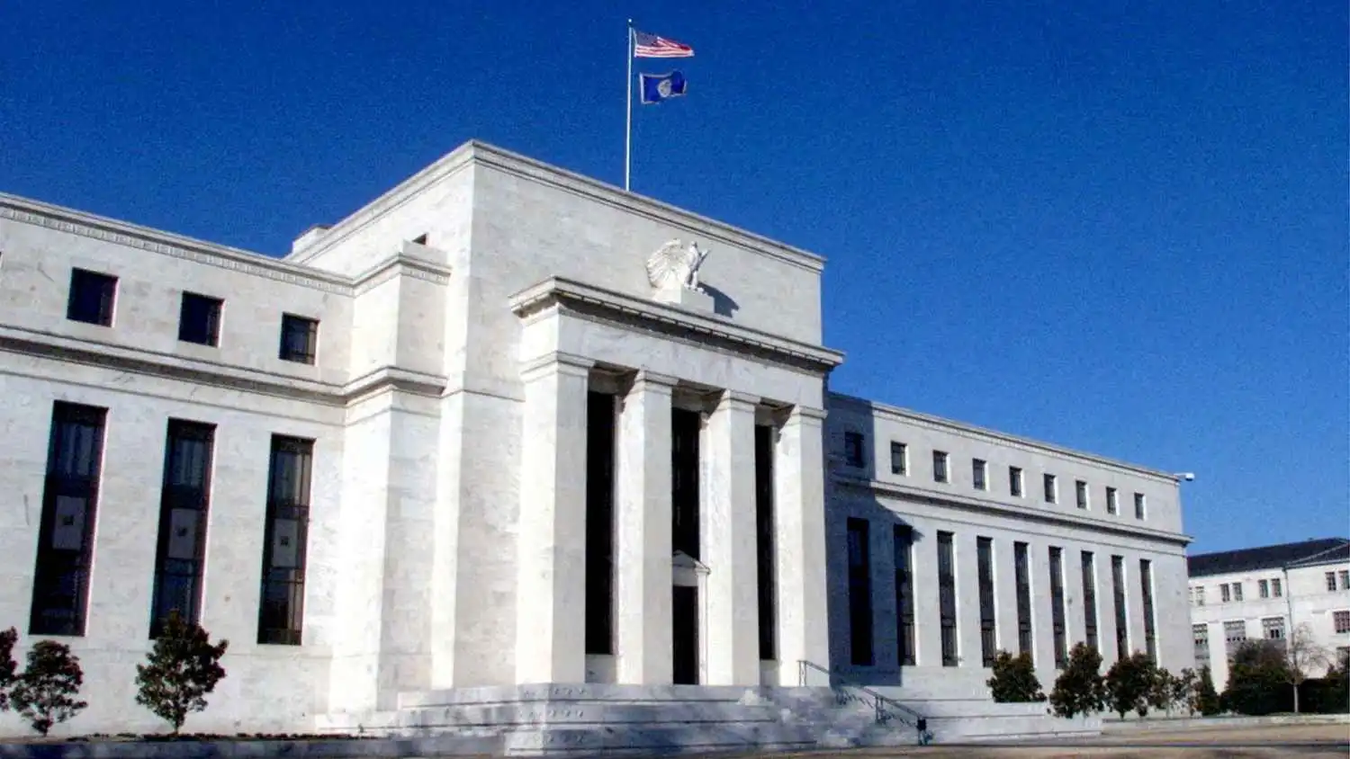 أزمة سوق السندات عامل مؤثر بالنسبة للفيدرالي.. ولكن التدخل مُستبعَد