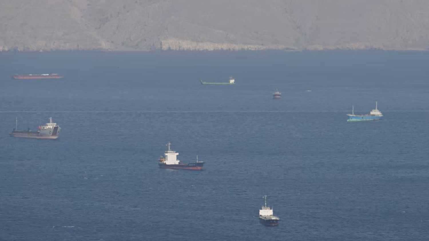 وكالة: ناقلة غاز خليجية تعبر مضيق هرمز لأول مرة منذ إغلاقه في مارس 