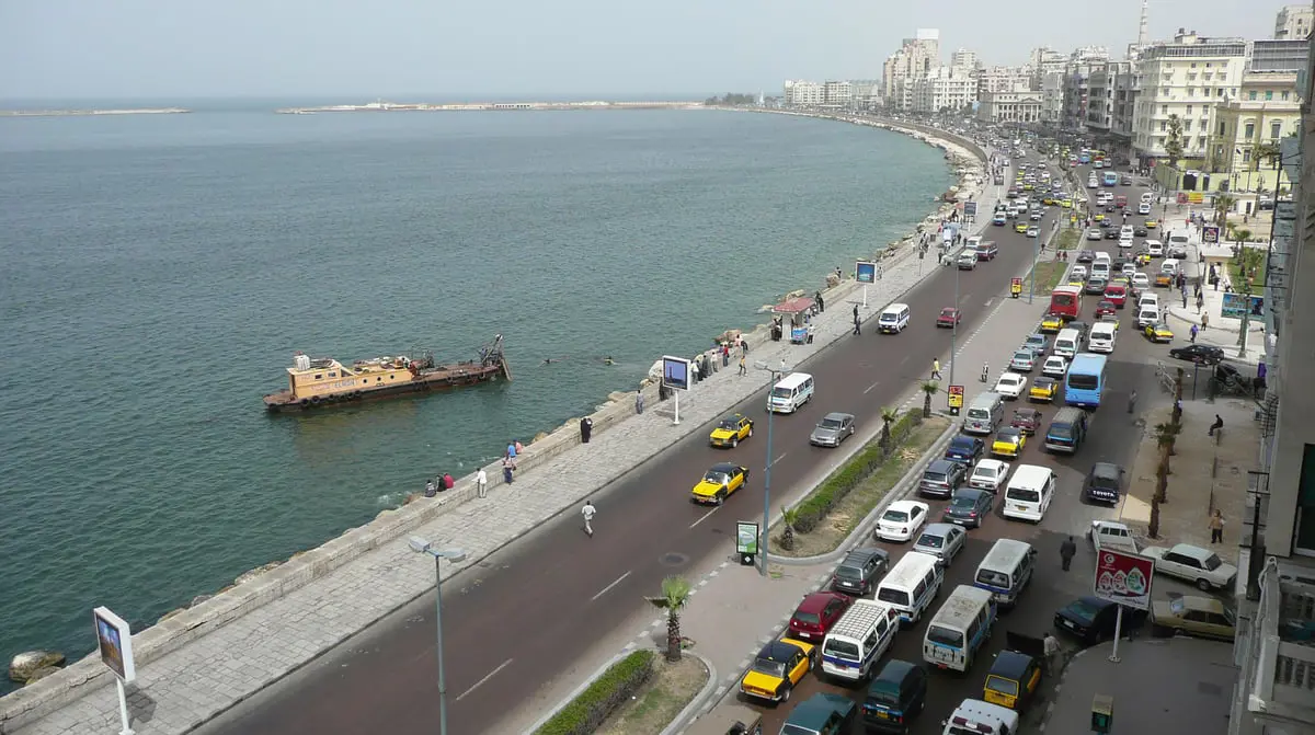 طلب كبير على السيارات في مصر ينعش احتياطي النقد الأجنبي