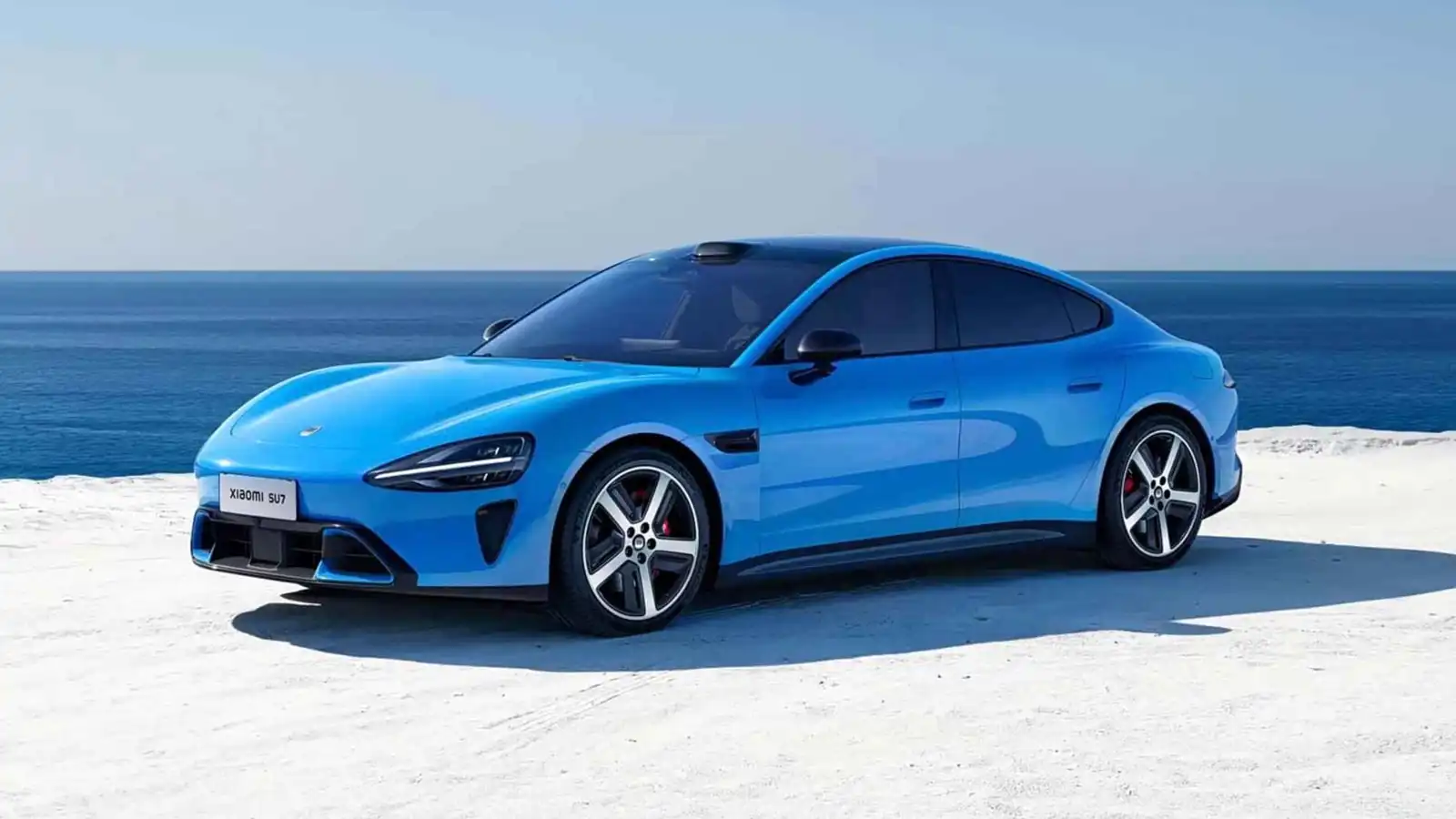 سيارة شاومي SU7 2026 - تعديلات خارجية وداخلية ولون جديد يحمل اسم Capri Blue