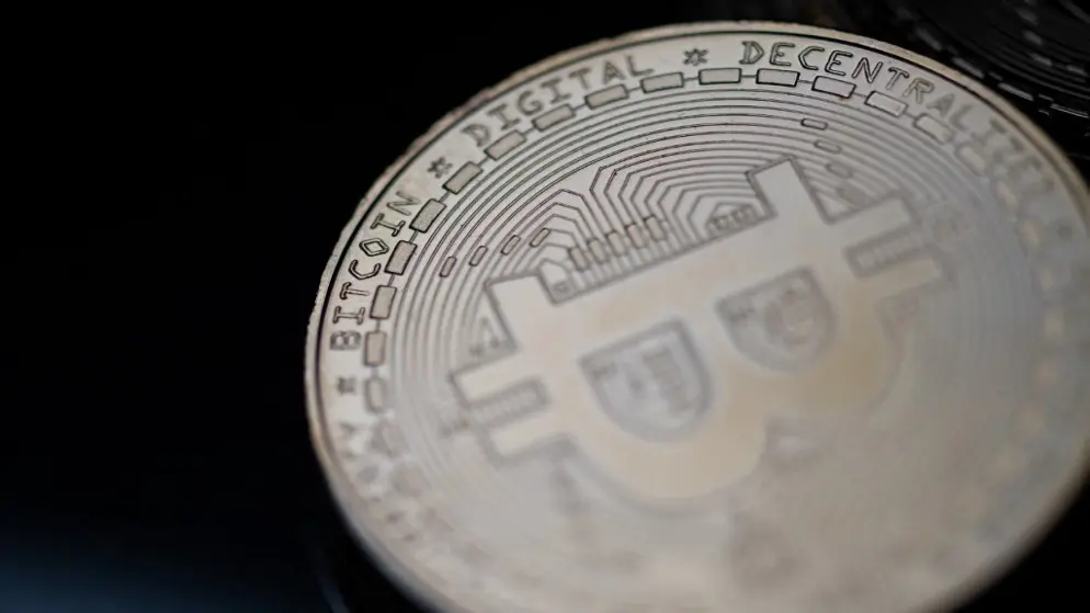 كم سيبلغ سعر "بيتكوين" في 2030؟