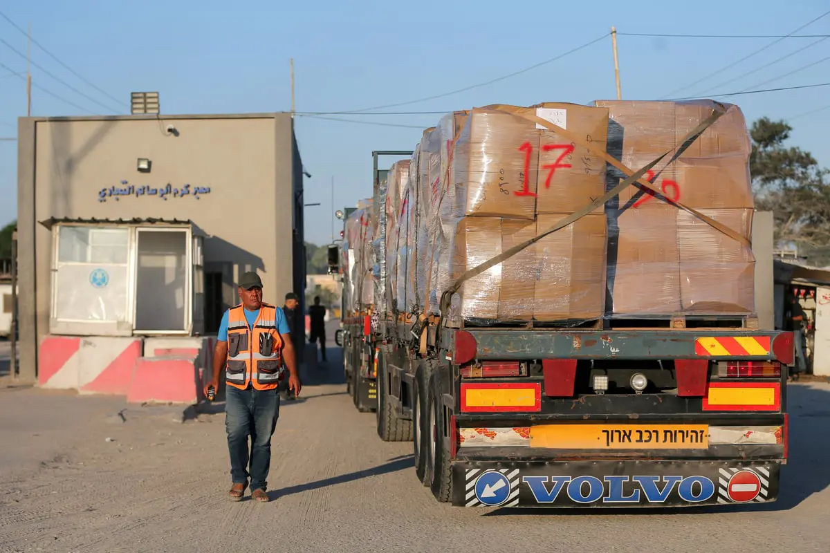 إسرائيل تعيد فتح المعبر التجاري الوحيد مع غزة لاستئناف التصدير