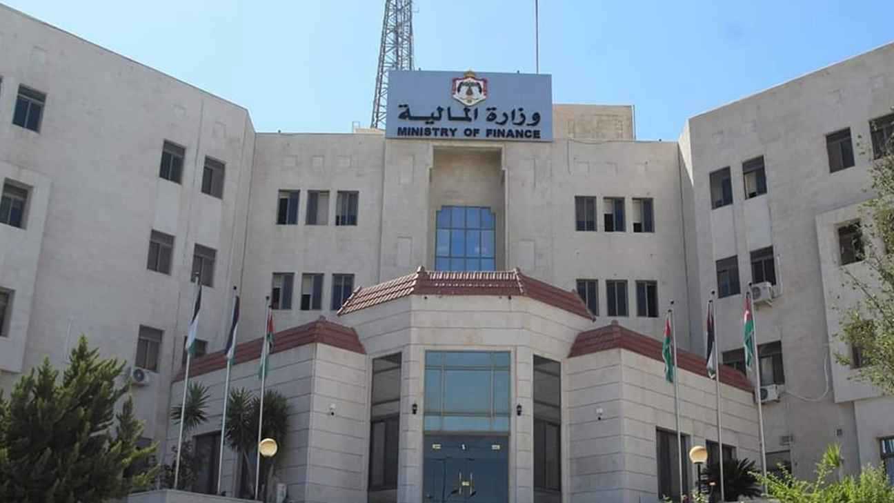 توقعات بتراجع الدين العام الأردني دون 83% من الناتج المحلي الإجمالي 