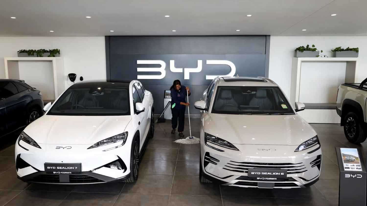 أزمة الطاقة تعزز مجدداً جاذبية السيارات الكهربائية. لمزيد من الأخبار والتحليلات الاقتصادية تابعوا 