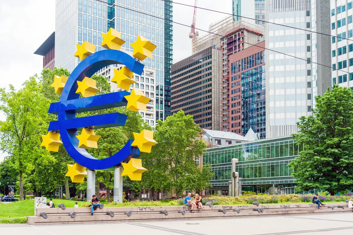 تباطؤ التضخم في منطقة اليورو لـ 5.2%