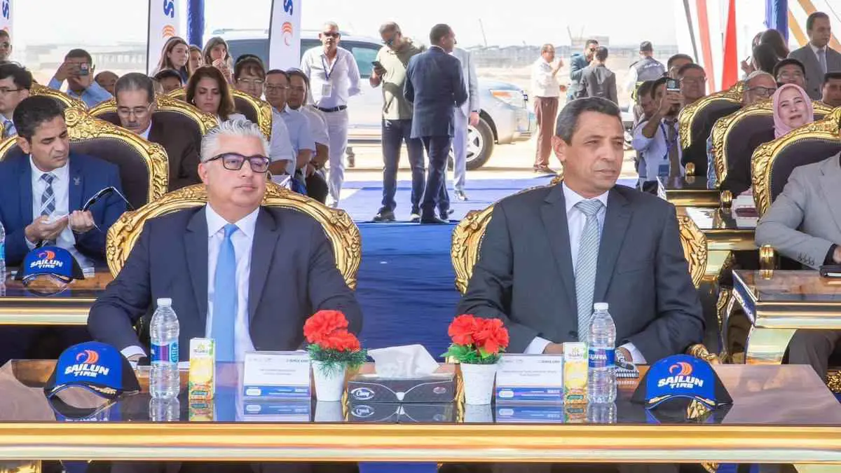 مصر تجذب استثمارات صينية بمليار دولار لبناء أكبر مصنع لإطارات السيارات