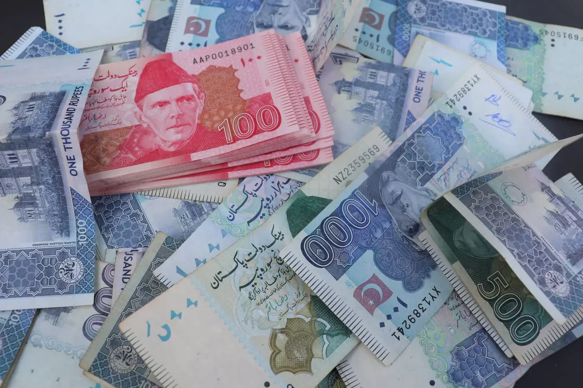 باركليز: لا مفر من إعادة هيكلة باكستان لديونها