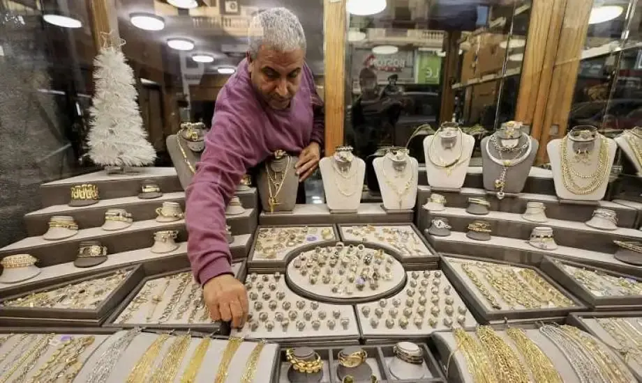 الذهب في مصر.. مستويات قياسية والحكومة تحذر