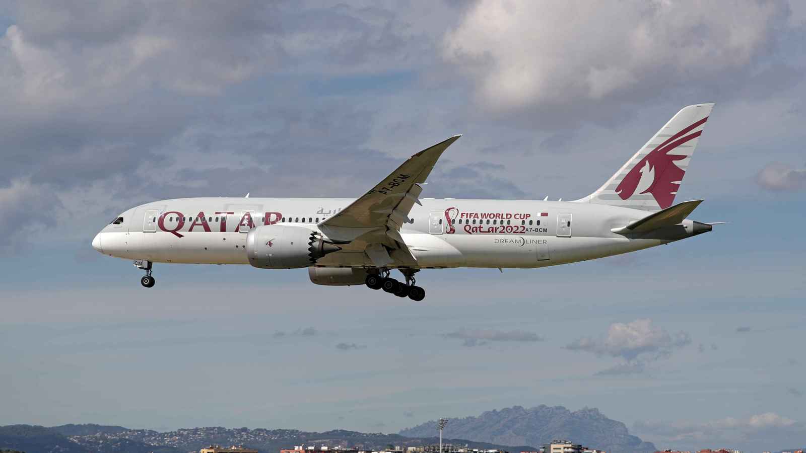 الخطوط القطرية تستأنف رحلاتها اليومية إلى الإمارات وسوريا 