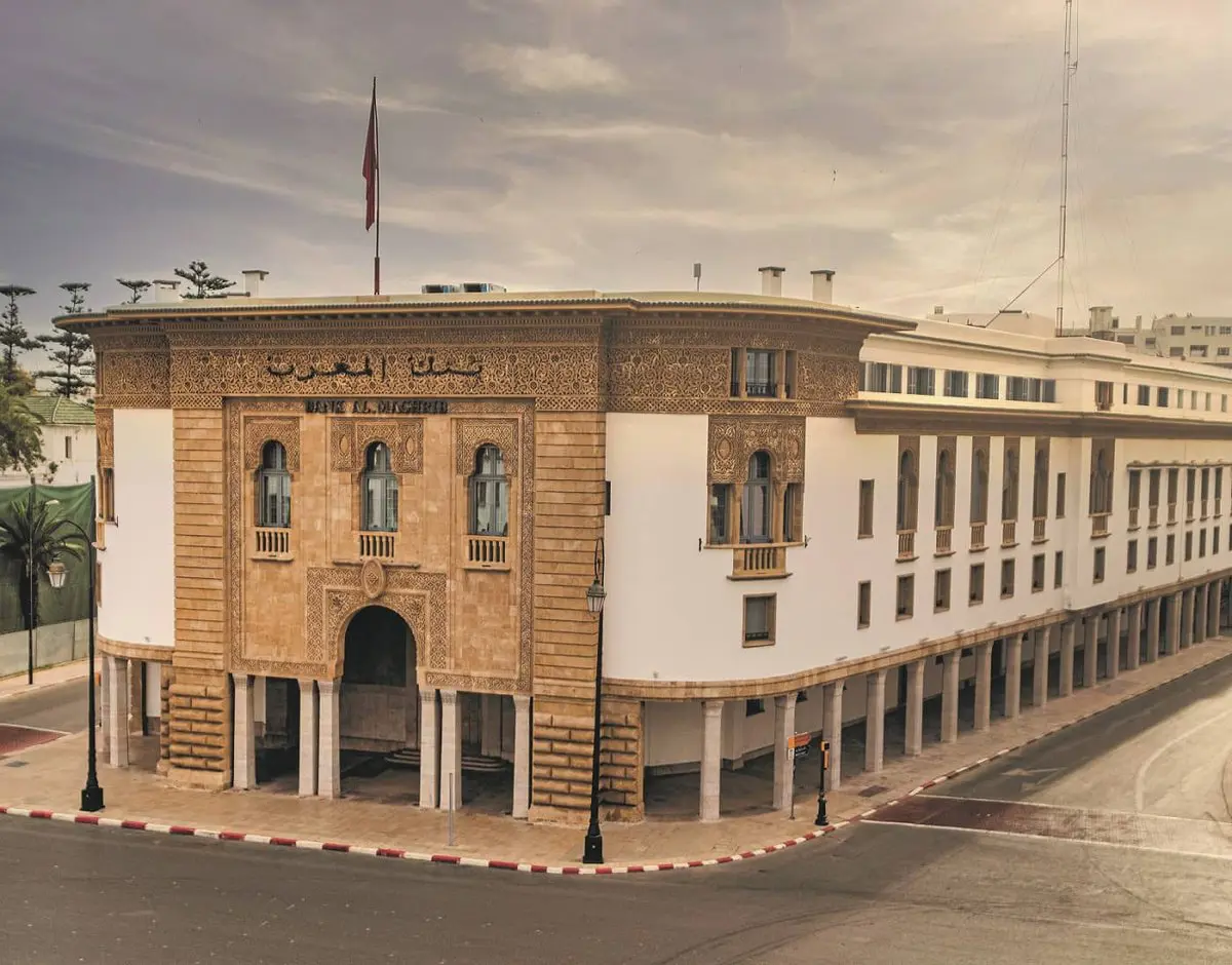المركزي المغربي يرفع الفائدة إلى 2% لكبح التضخم
