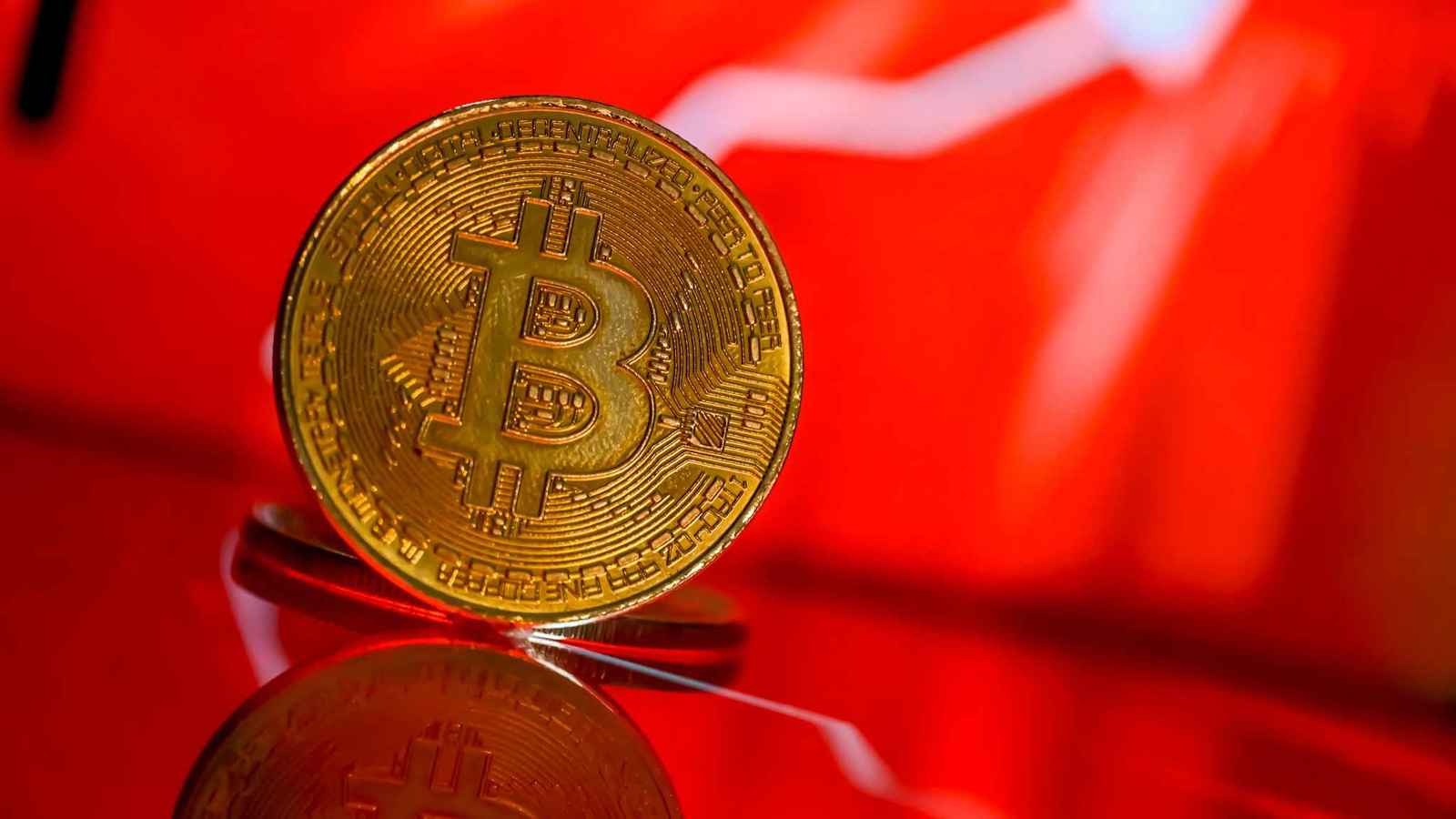 طوفان يجتاح الكريبتو.. «بيتكوين» تسقط والسوق تخسر 150 مليار دولار 