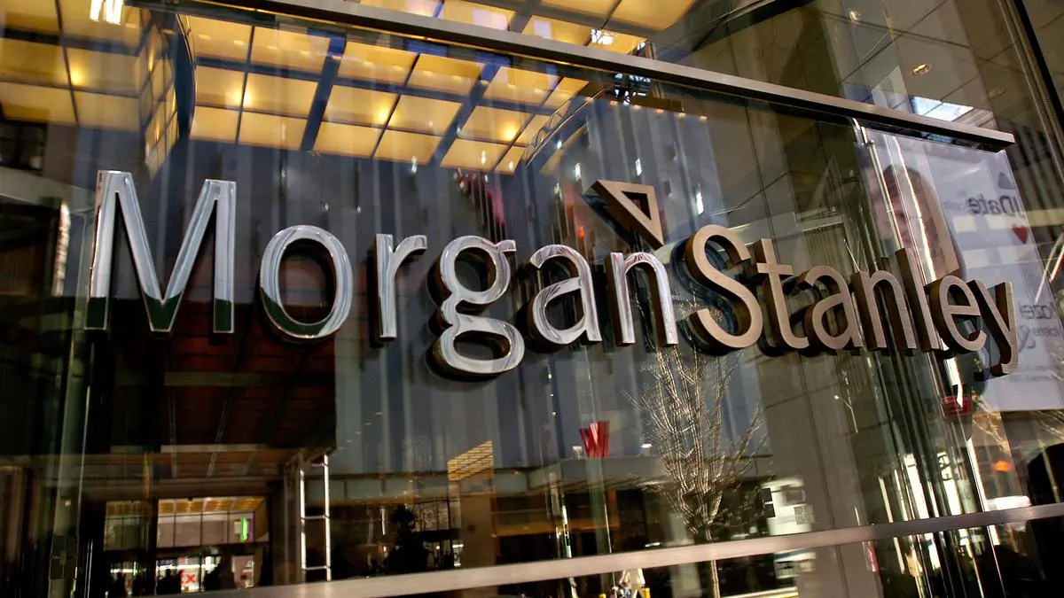 مورجان ستانلي: قوة الدولار قد تهدد بأزمة مالية
