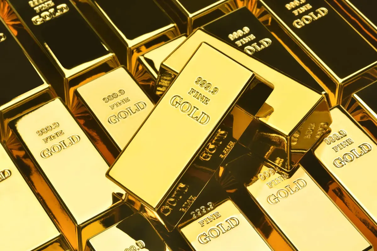 الذهب يتجه لخسائر أسبوعية رغم ارتفاع الأسعار اليوم
