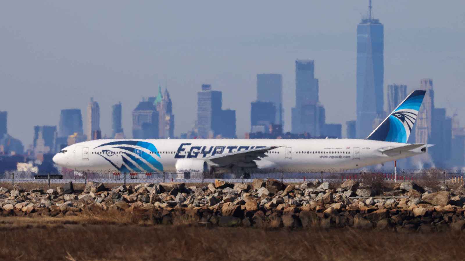 السيسي يوجّه بتطوير شامل لقطاع الطيران المدني في مصر 