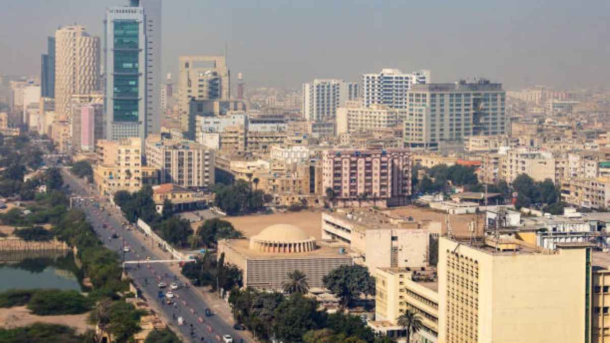 السعودية تقدم دعماً مالياً جديداً إلى باكستان بـ3 مليارات دولار 