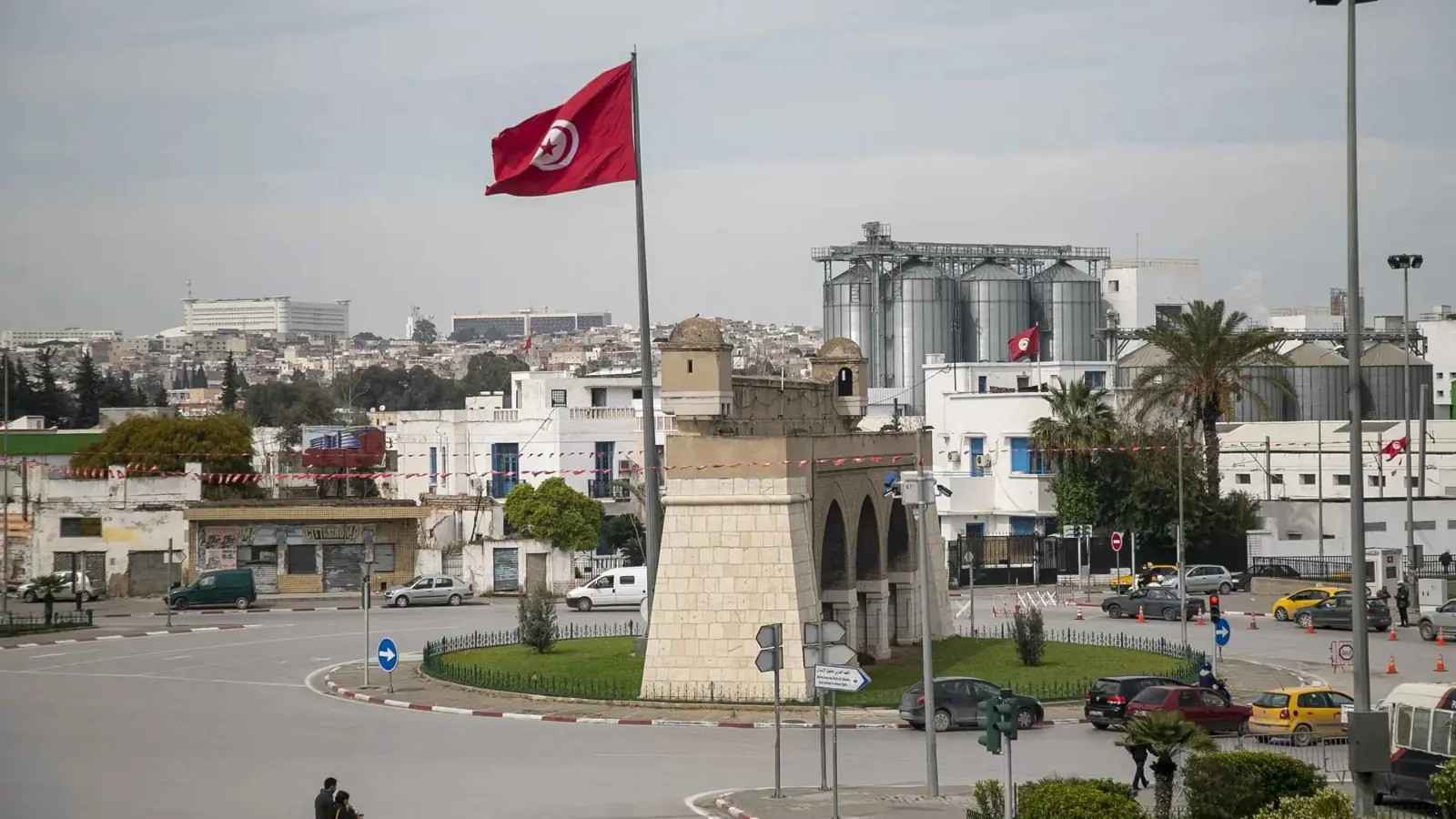 تونس تقترح سقفاً لنمو الإنفاق في ميزانية 2027 وتشدّد على التقشف الذكي 