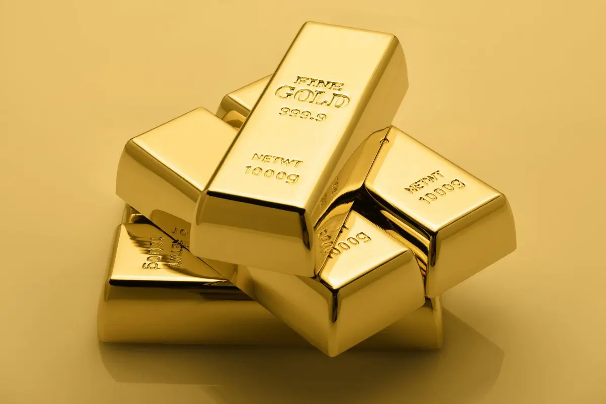 صعود الذهب لمستوى قياسي مع بحث المستثمرين عن ملاذ آمن