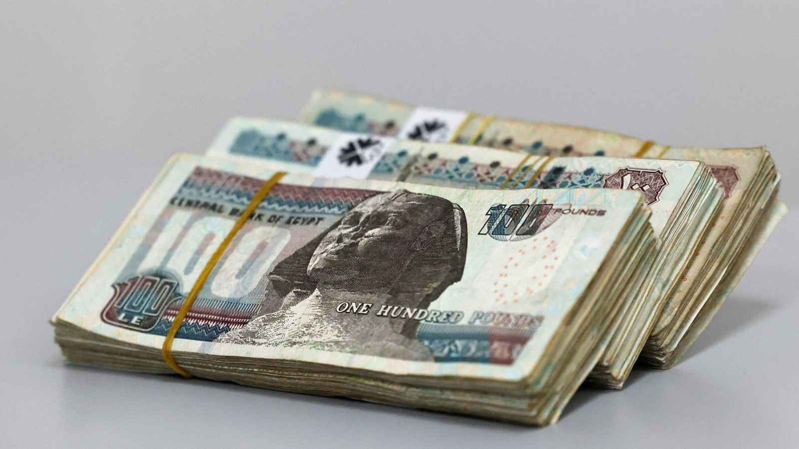 خفض ديون مصر.. خطة حكومية طموحة «لا تخلو من تحديات» 