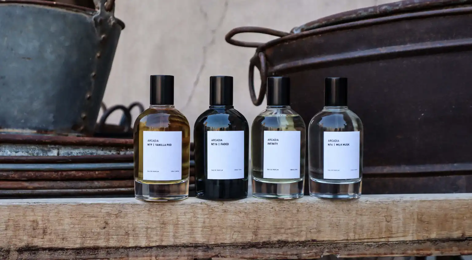 مجموعة أركاديا للعطور.