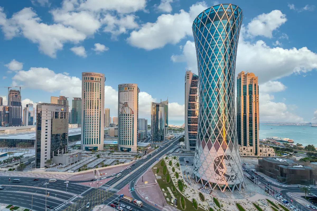 التعدين يهبط بسعر المنتج الصناعي القطري 18.3% 