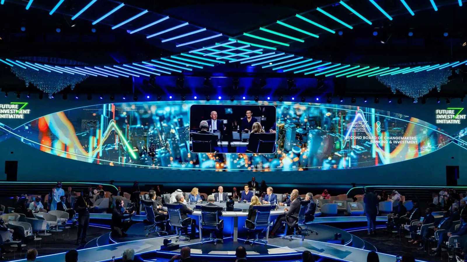 المؤتمرات والمعارض.. محرك اقتصادي جديد لطموحات السعودية السياحية 