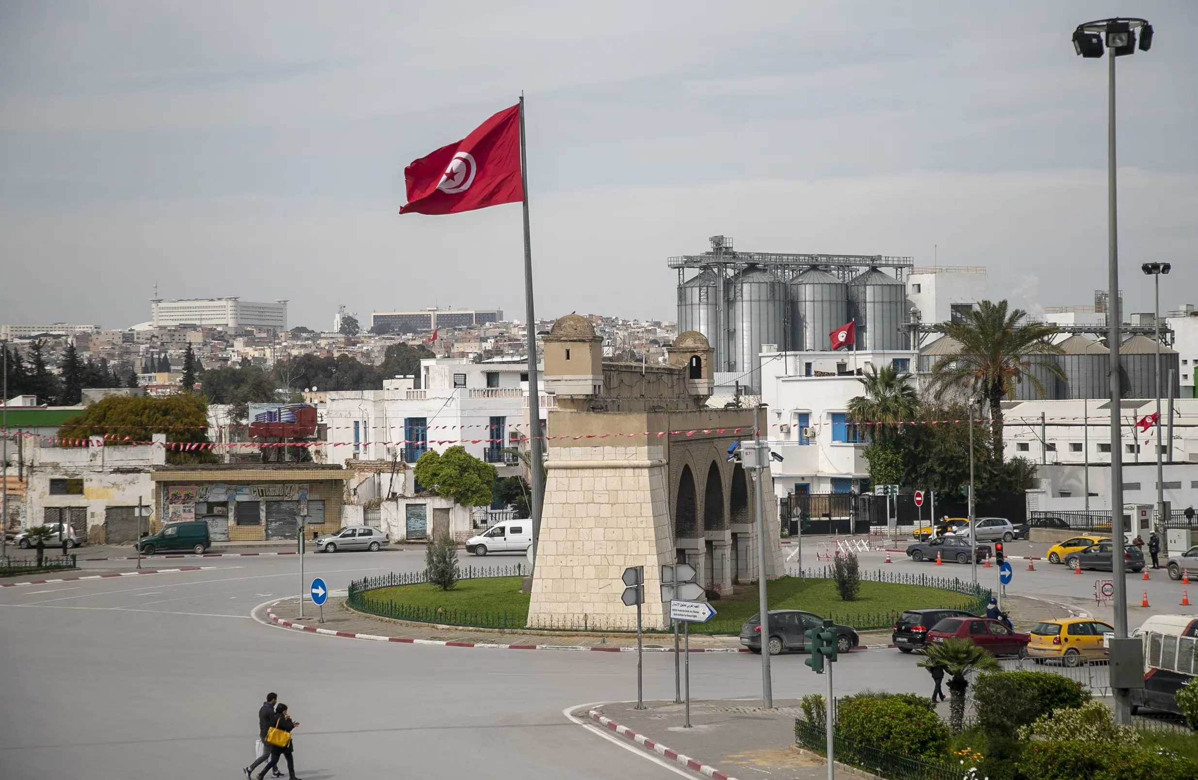 تونس تسدد قروضاً خارجية بـ3.7 مليار دولار في 6 أشهر