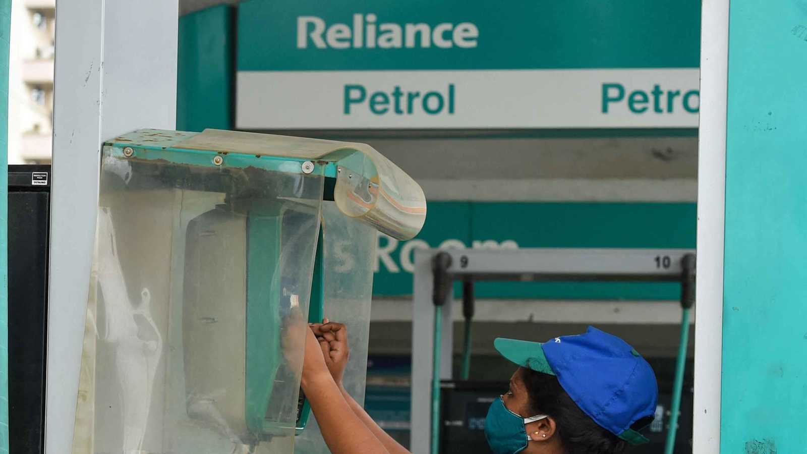 «ريلاينس» الهندية تشتري النفط مباشرة من الشركة الحكومية بفنزويلا 