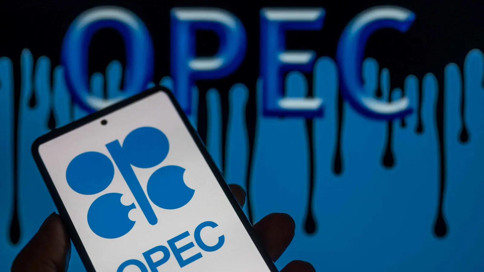 روسيا: لا نعتزم مغادرة تحالف «أوبك+» رغم انسحاب الإمارات 