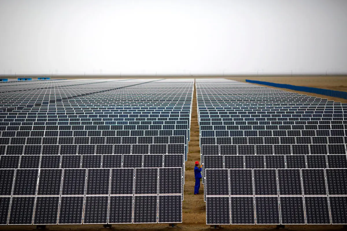 استثمارات الطاقة الشمسية قد تصل إلى مليار دولار يومياً