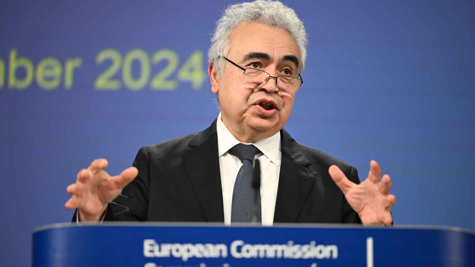 الطاقة الدولية تلوح بورقة الاحتياطيات الإستراتيجية لضبط سوق النفط 
