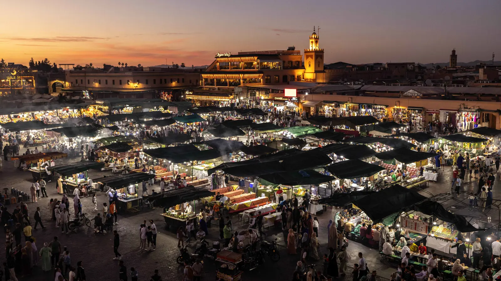 إصلاحات جبائية بالمغرب ترفع المداخيل الضريبية 63% إلى 33 مليار دولار