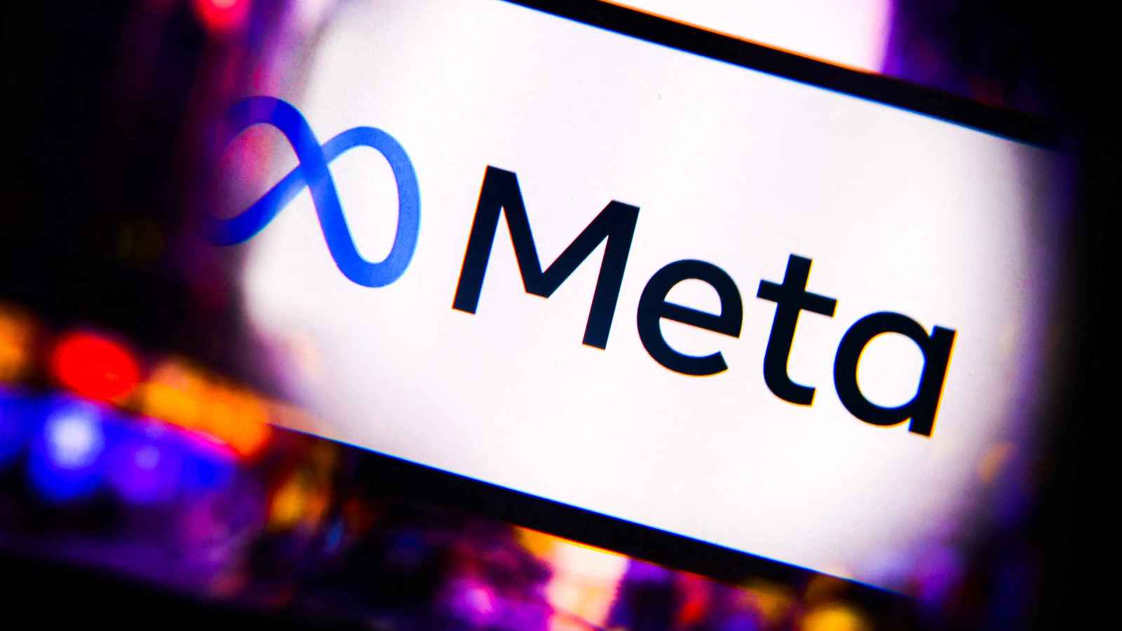 «ميتا» تضخ 21 مليار دولار إضافية لتعزيز بنيتها للذكاء الاصطناعي 