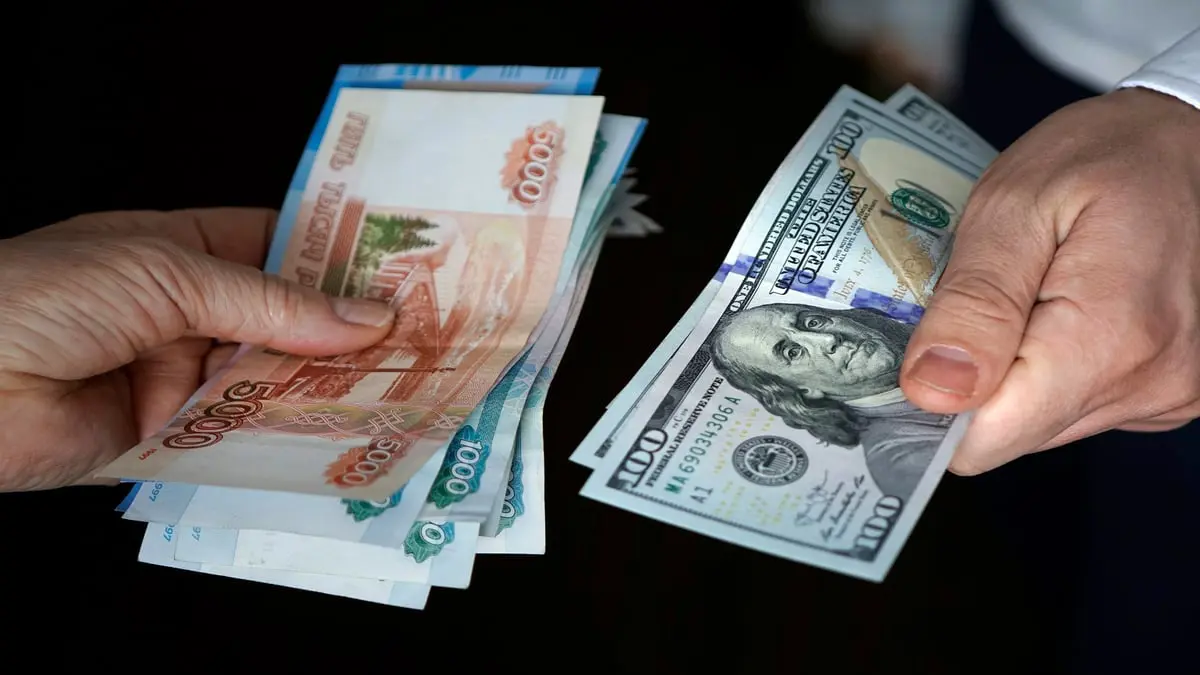صعود اليورو وتراجع الين قبيل اجتماعات البنوك المركزية
