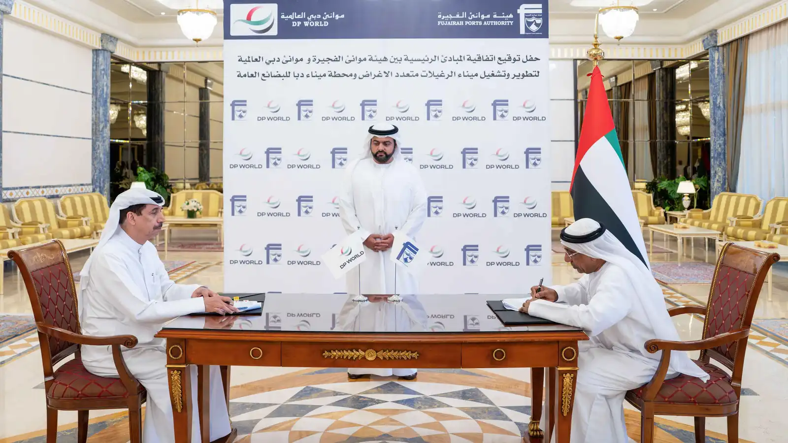 «دي بي ورلد» تطور محطتين جديدتين في الفجيرة بامتياز يمتد 50 عاماً