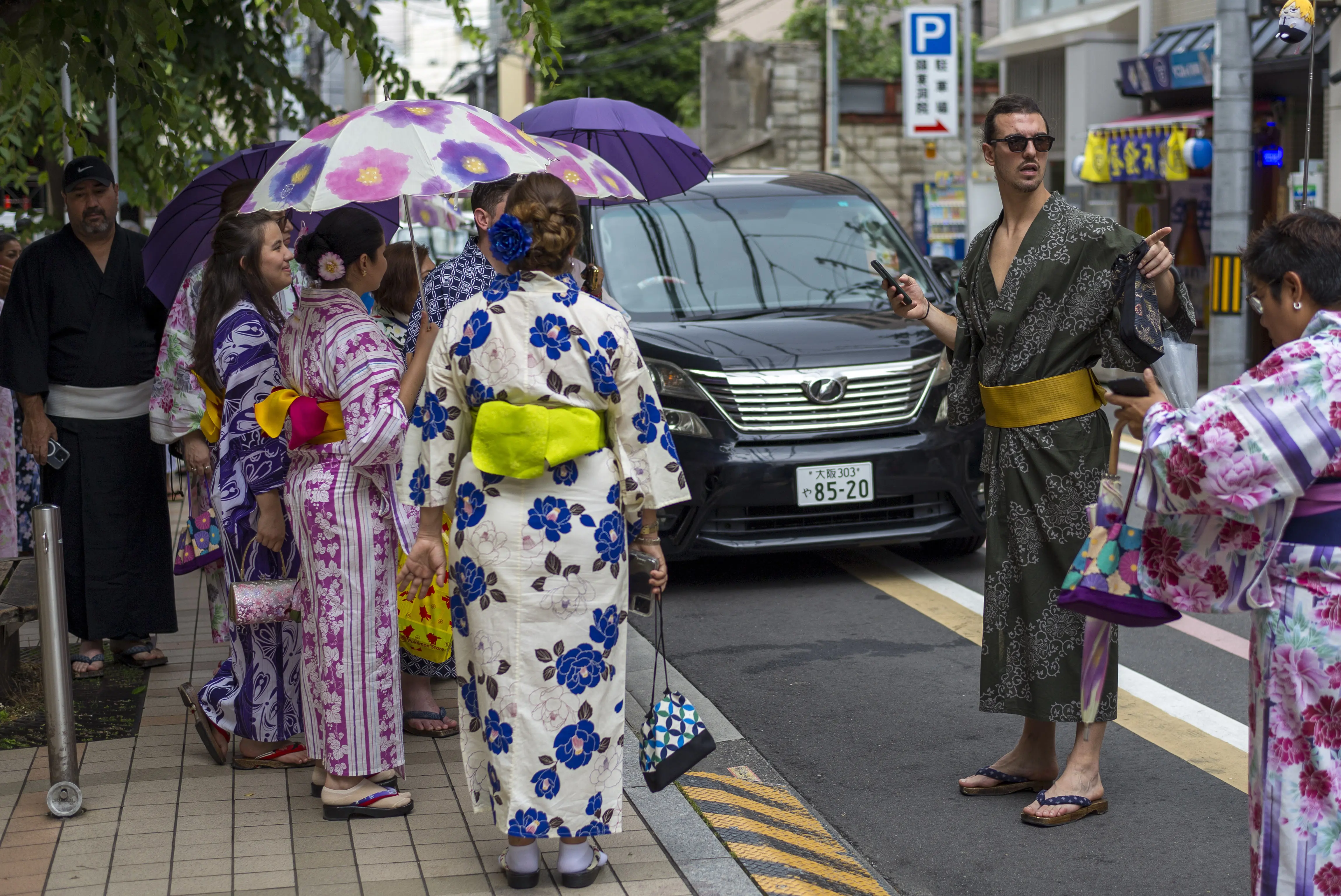 اليابان تلجأ إلى الضرائب للجم عدد السياح