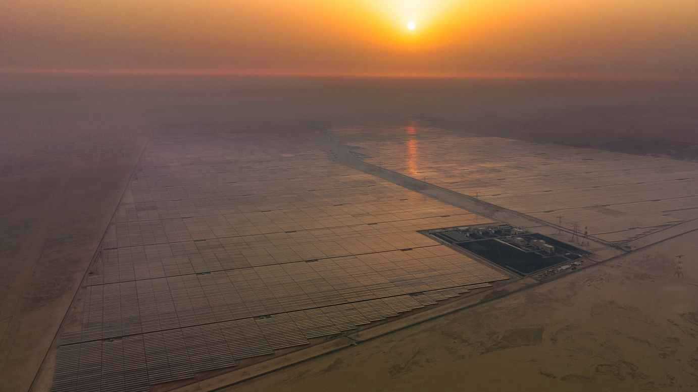 سندات خضراء بـ871 مليون دولار لإعادة تمويل «الظفرة للطاقة الشمسية» 