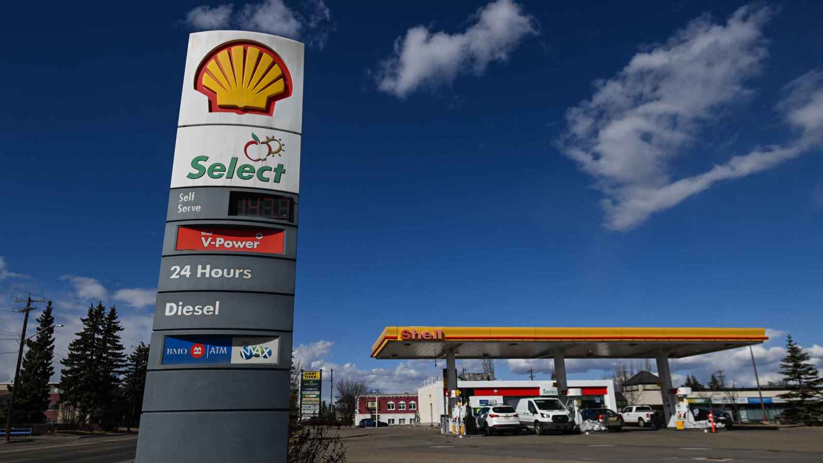 «شل» تطلب الانسحاب من حقل العمر النفطي ونقل حصتها للحكومة السورية 