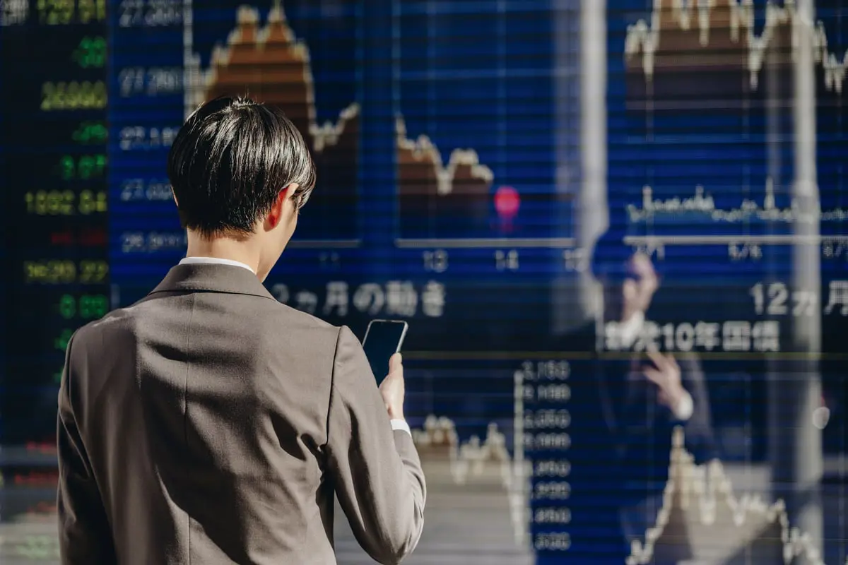 هبوط الأسهم اليابانية بضغط من عمليات جني الأرباح