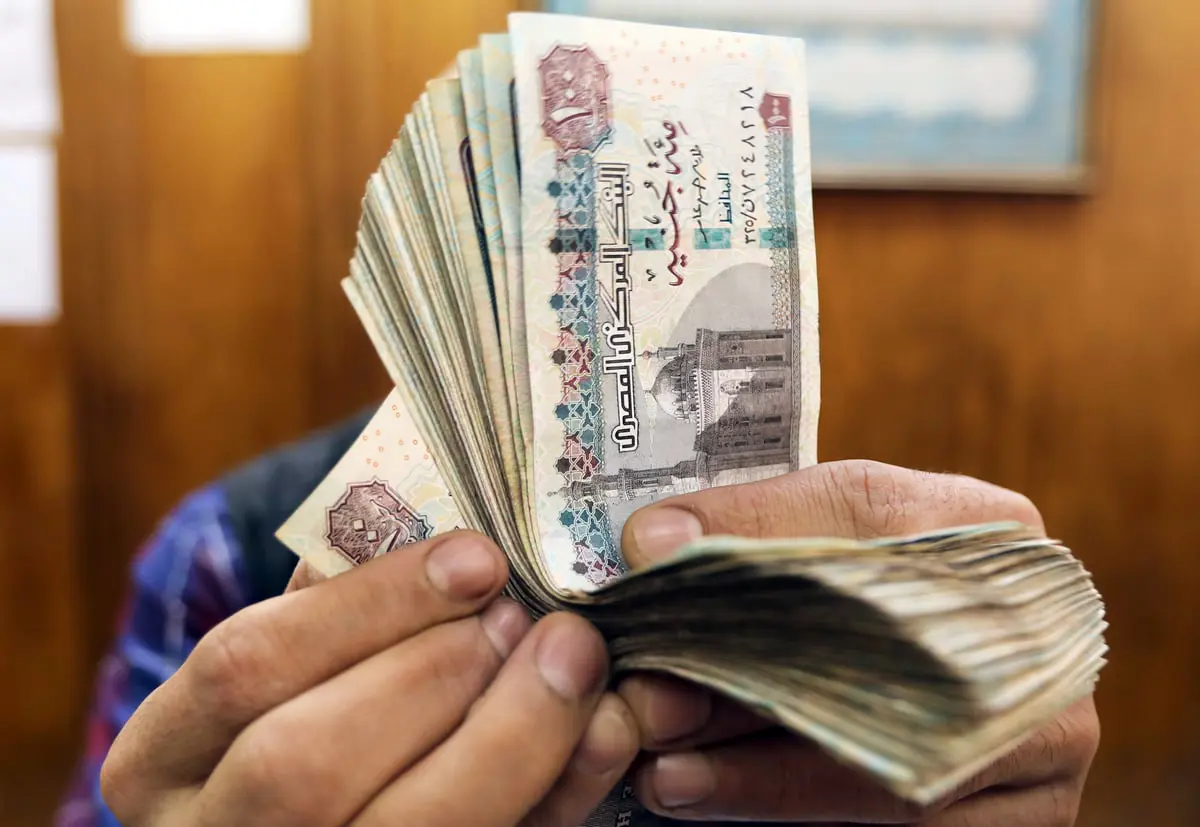 مصر.. تسارع انكماش القطاع الخاص مع تصاعد التضخم