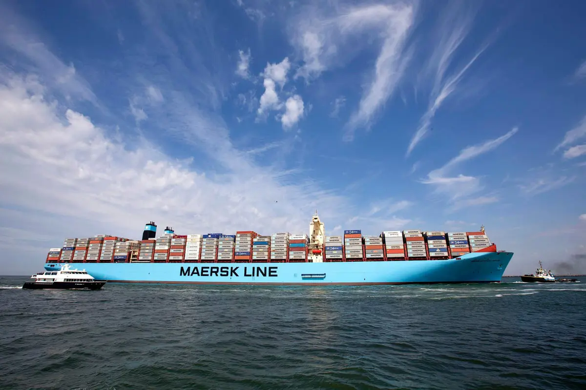 "ميرسك": أزمة البحر الأحمر ستخفض سعة الشحن 20%