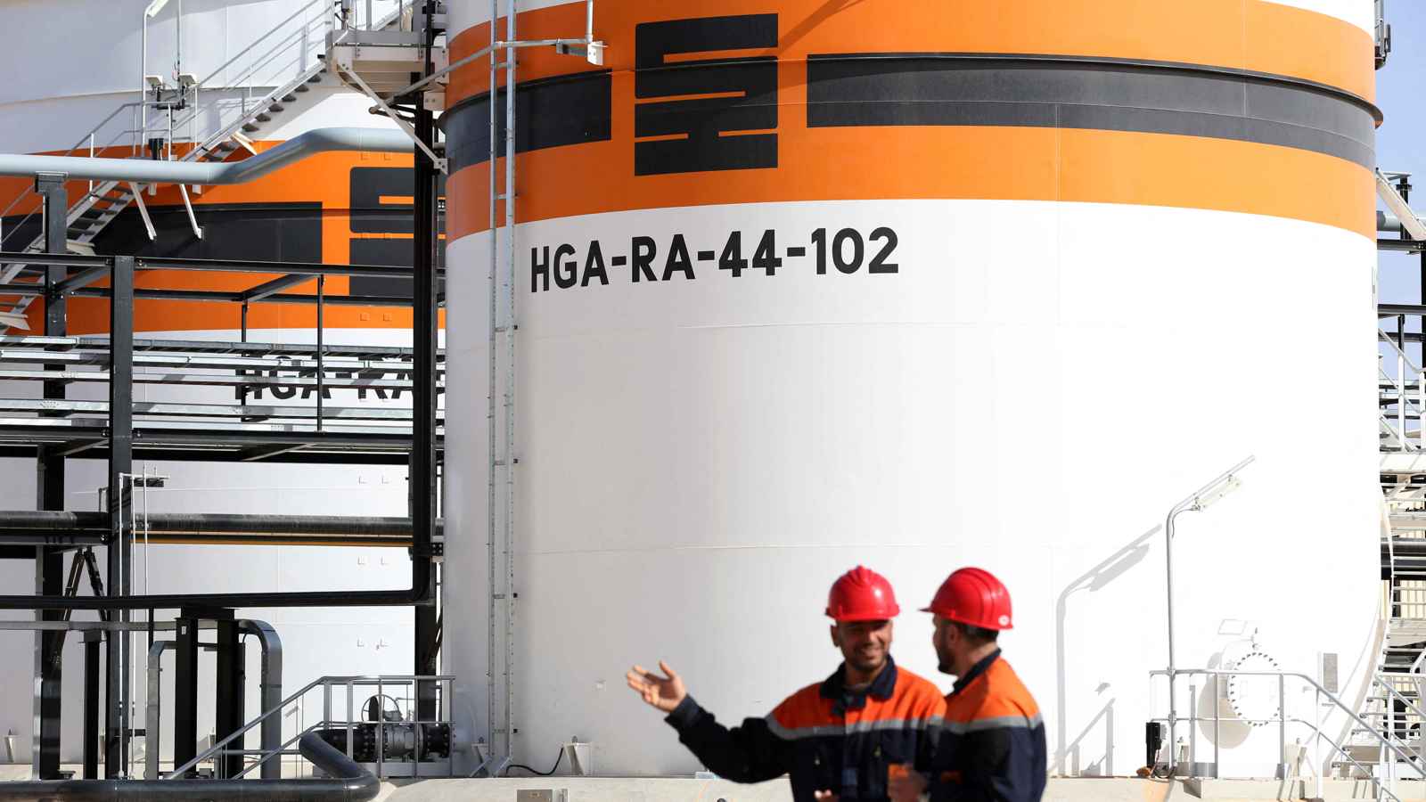 الجزائر تؤكد التزامها داخل «أوبك» و«أوبك+» بعد انسحاب الإمارات 