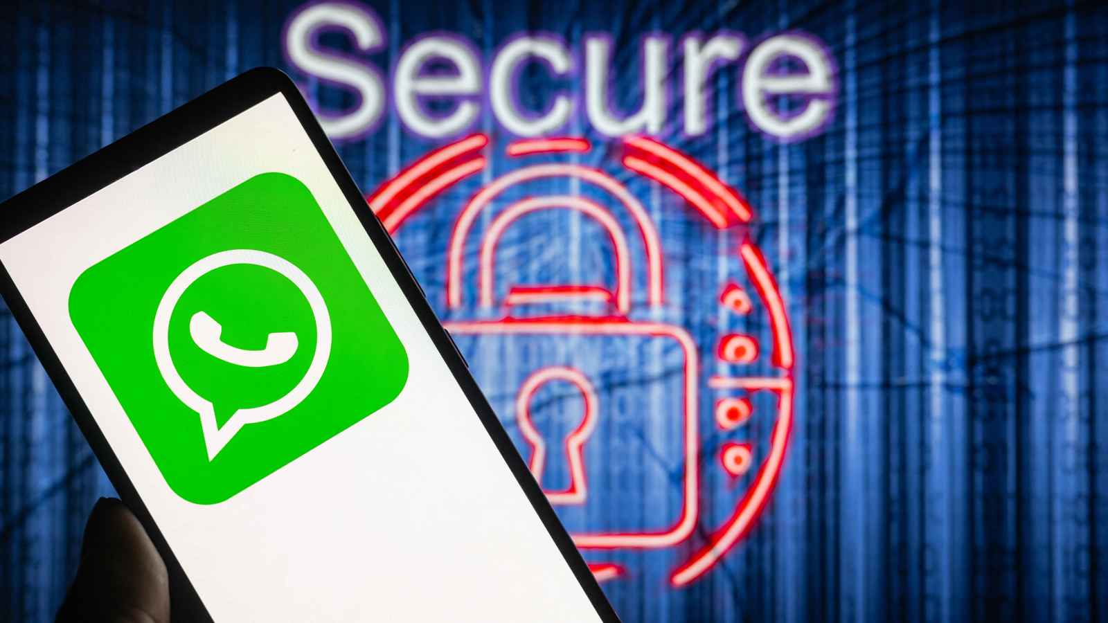 «واتساب» يطرح ميزة أمنية جديدة توفر حماية أقوى للمستخدمين 