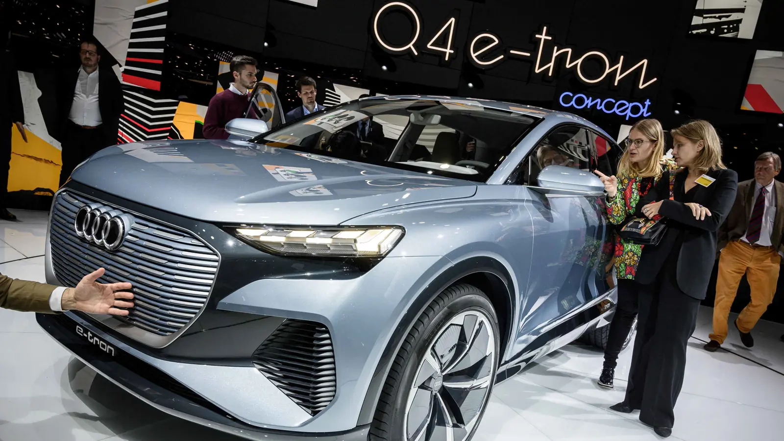أودي Q4 E-Tron الكهربائية تُنعش فرامل الماضي من أجل اقتصاد المستقبل